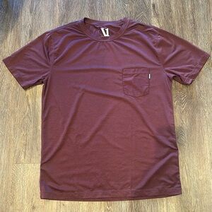 Men’s Vuori Shortsleeve Workout Tee (M) - Maroon/Burgundy